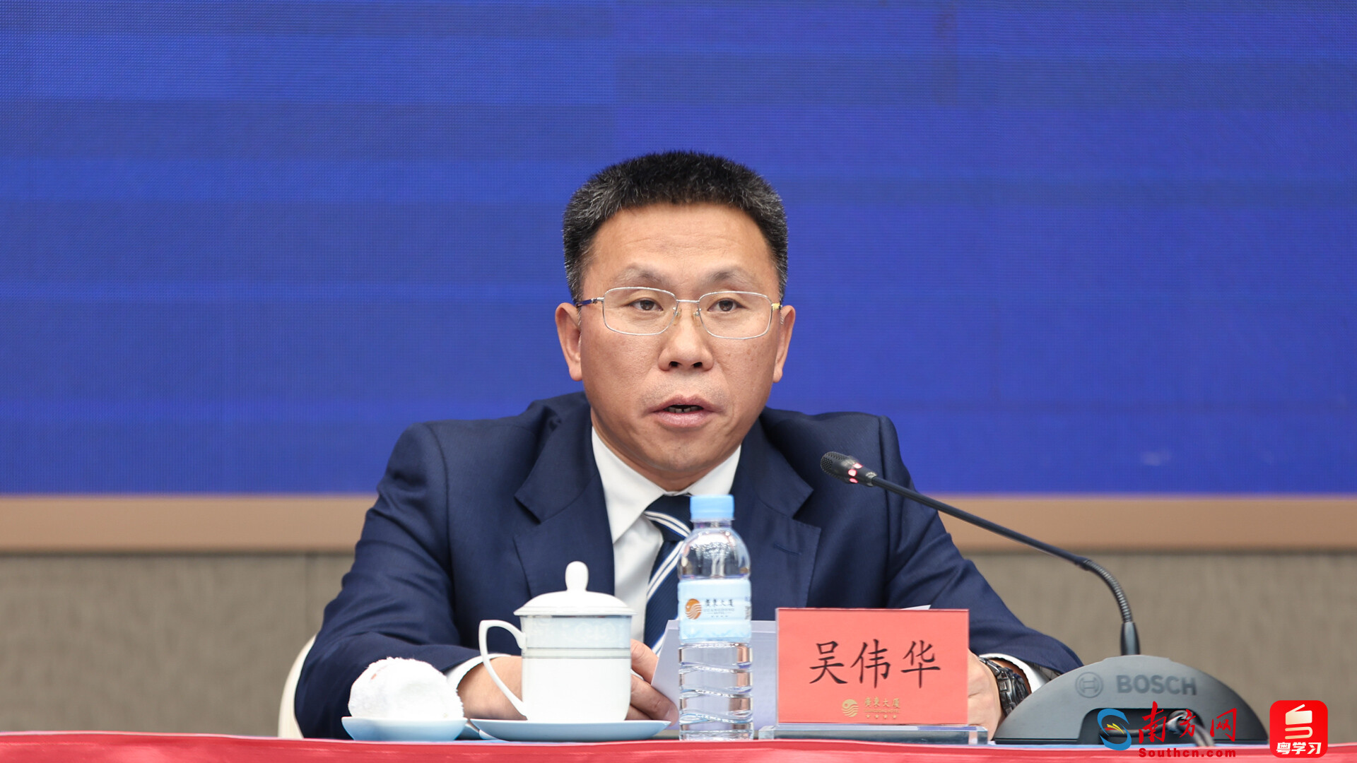 广州市商务局副局长吴伟华。