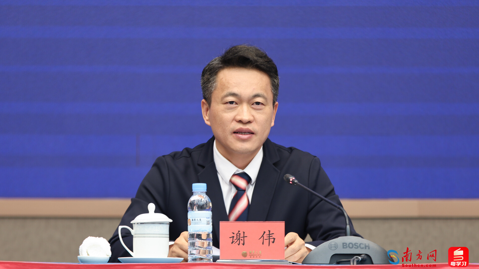 广州南沙开发区党工委副书记谢伟。