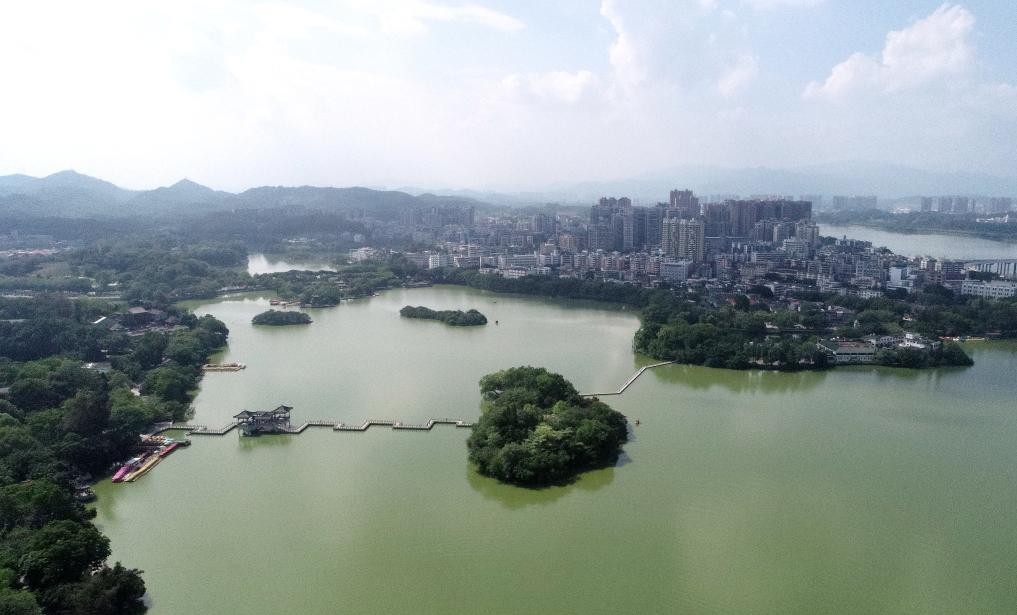 这是6月6日拍摄的惠州西湖一角（无人机照片）。新华社记者 卢汉欣 摄