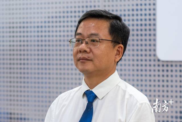 广州市执委会数字技术部副部长、广州市政务服务和数据管理局总工程师李刚